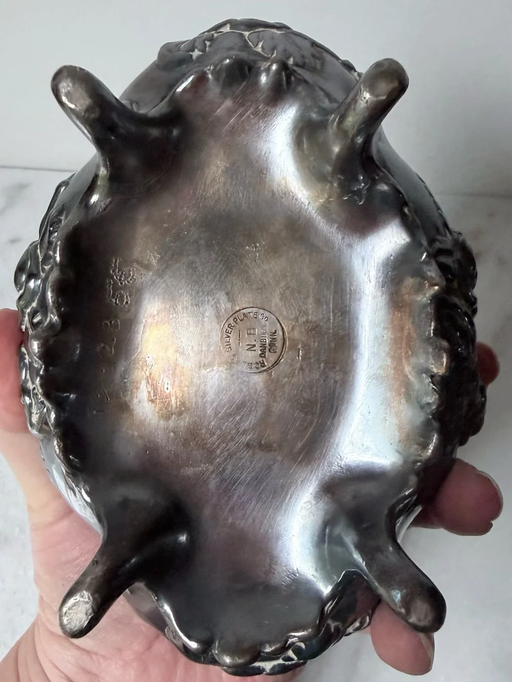 antique Rogers silverplate dresser box features an intricate Art Nouveau floral